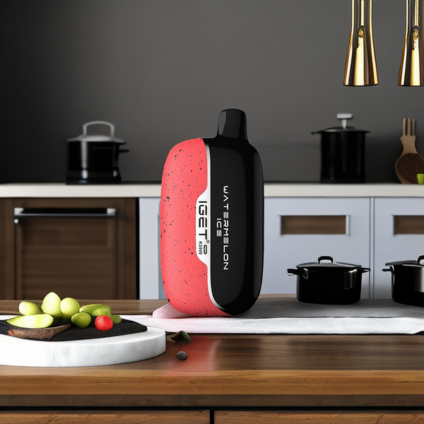 Unboxing the IGET MOON K5000: A Compact Vape with a Big Punch